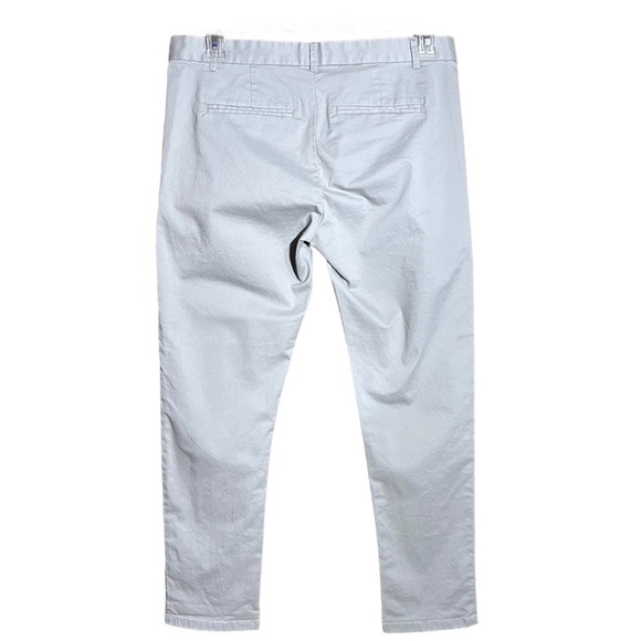 GAP (NWOT) Flat Front Skinny Crop Khakis in Dusty Gray Size 10 - Picture 7 of 9